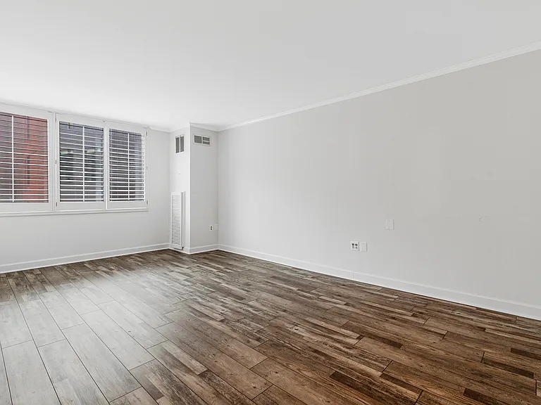 2555 Pennsylvania Ave NW #418 — Photo 21