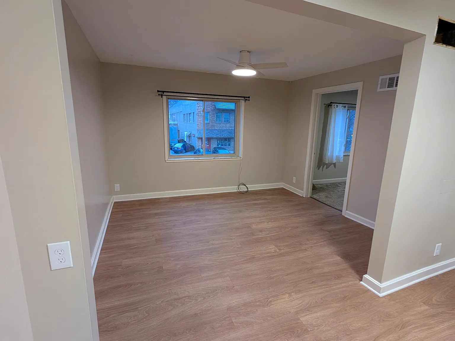 1 bed, 550 sqft, $850 — Photo 2