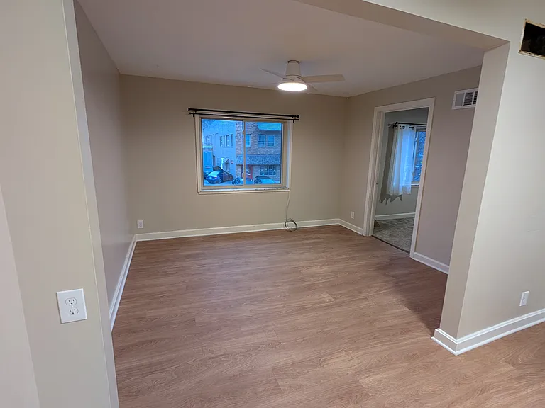 18 N Main St #9 — Photo 2