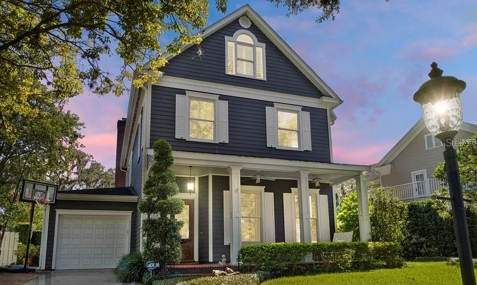 1119 Belleaire Cir