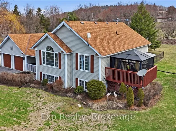 113 Deerfield Dr, Quinte West, ON K8V 0B2