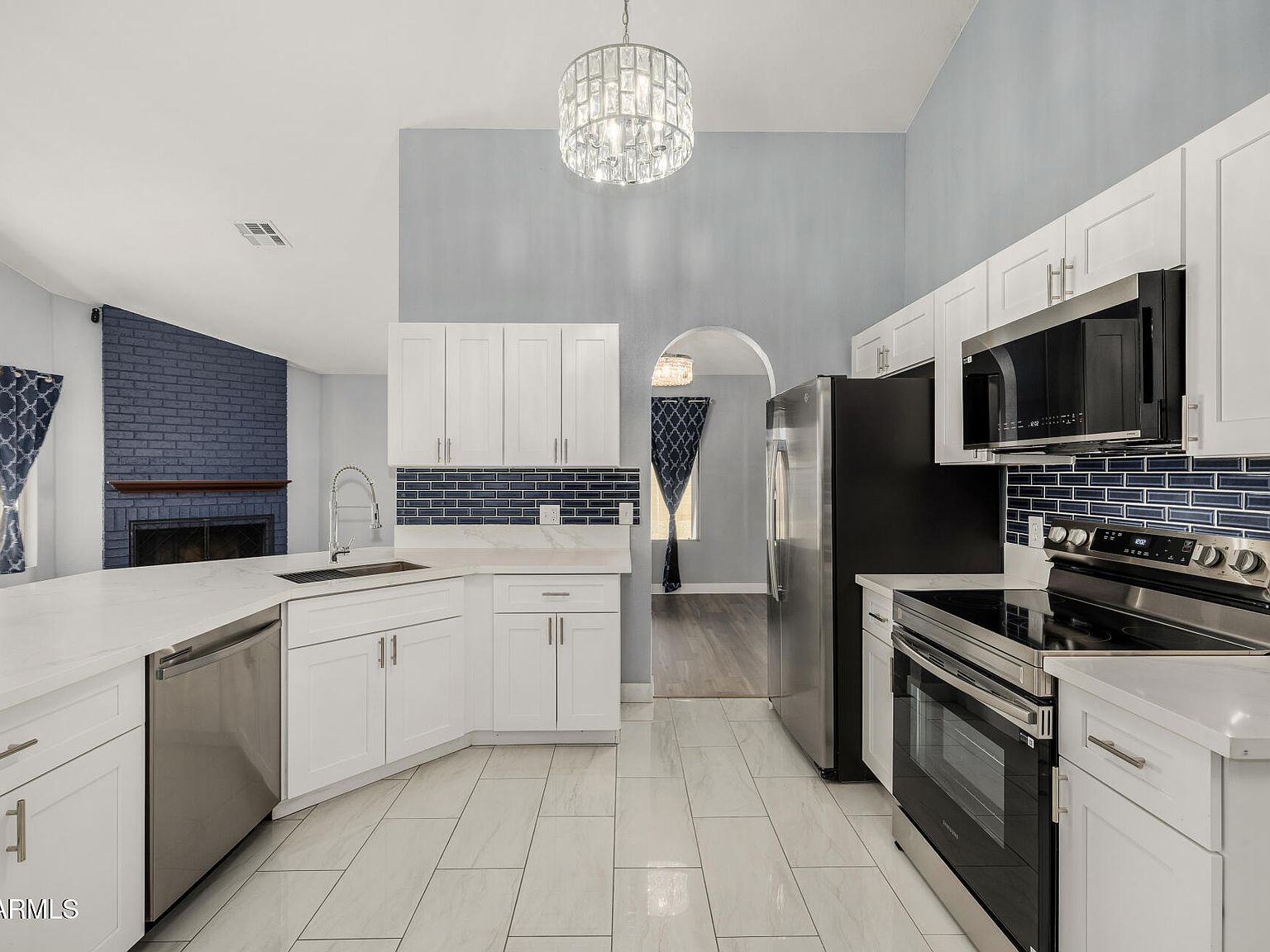 10230 W Campbell Ave