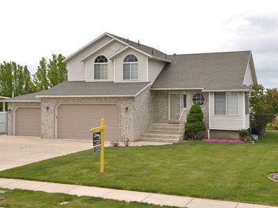 2537 N 1220 W, Clinton, UT, 84015