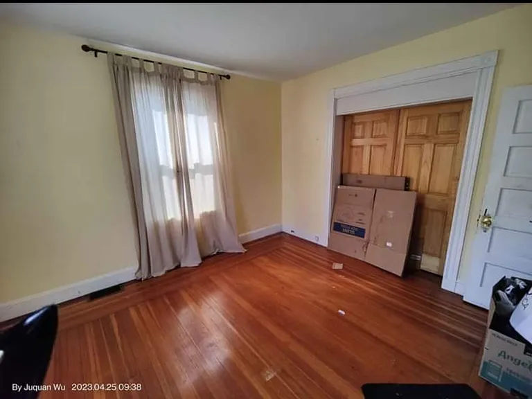 19 Woodward Ave #1 — Photo 2