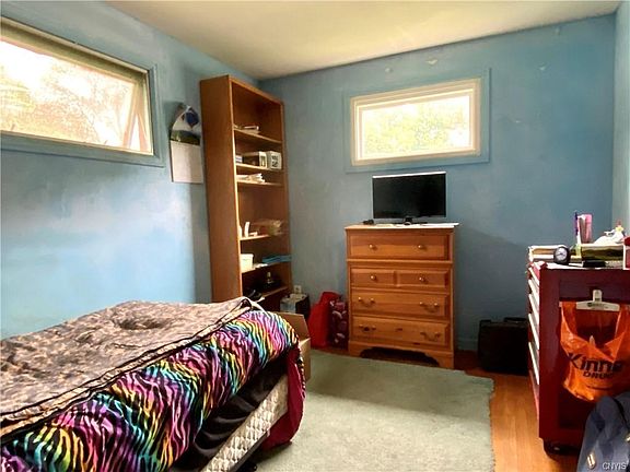 5th image of 106 Fairwood Dr