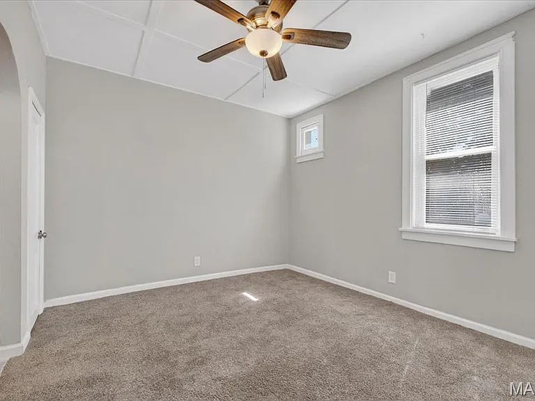 6118 Vermont Ave — Photo 13