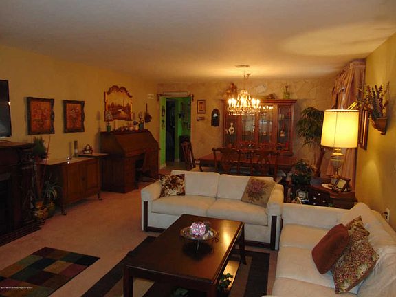 2nd image of 218 Parisian Ct