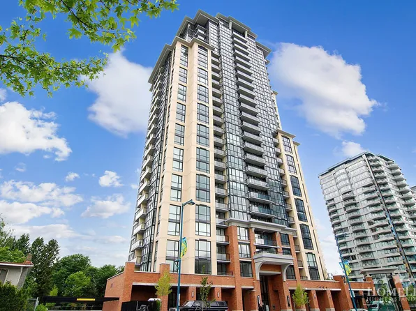 10777 University Dr #2002, Surrey, BC V3T 0E6