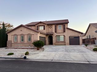 13865 Rosemary St, Hesperia, CA 92344