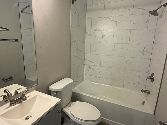 5th image of 1151 Oceanic Rd