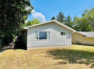 1503 Carleton St, Whitehall, MI 49461