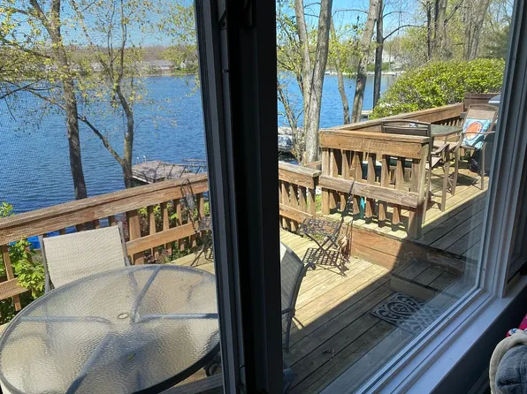 7628 Bay Shore Dr, Indianapolis, IN 46240