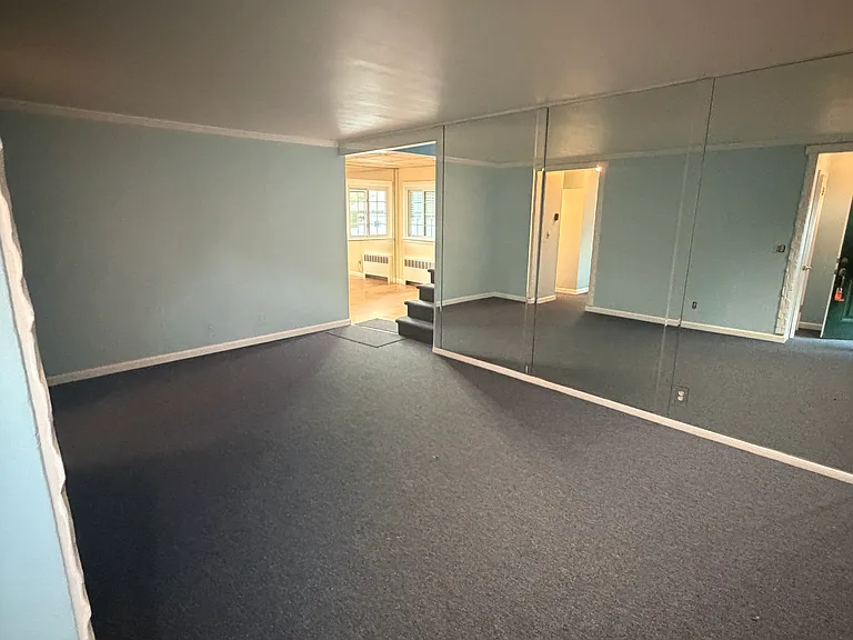 Terry St — Photo 1