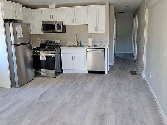 3rd image of 20511 28th Ave W #1