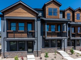 20514 NE Empire Ave, Bend, OR 97701