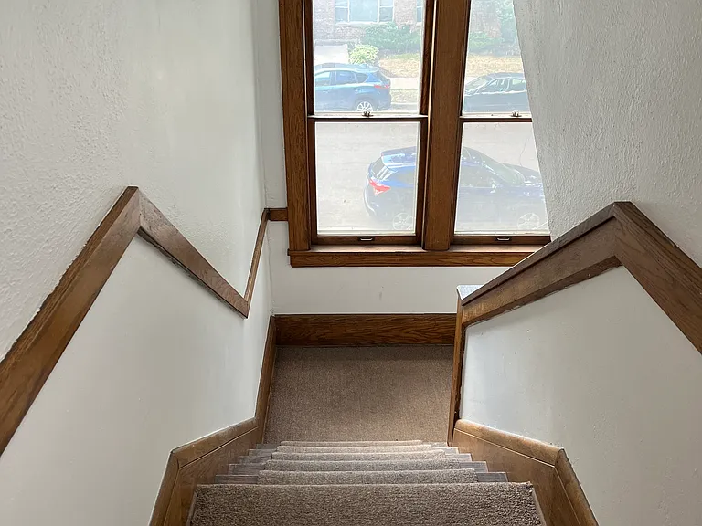 1312 W 32nd St #104 — Photo 14