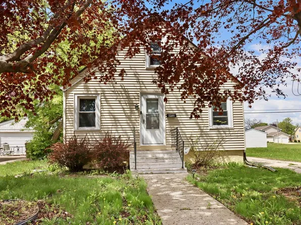 4412 28th AVENUE, Kenosha, WI 53140