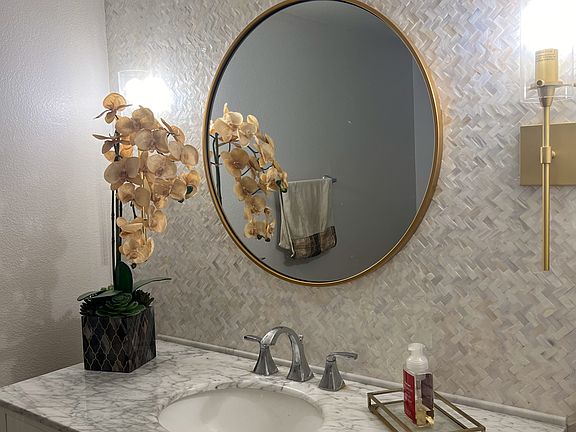 3rd image of 26130 Alizia Canyon Dr