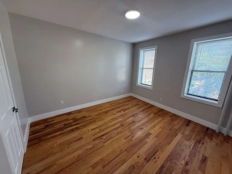 567 Bergen Ave #26E — Photo 2