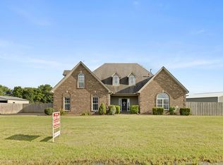 124 Miller Cv, Marion, AR 72364