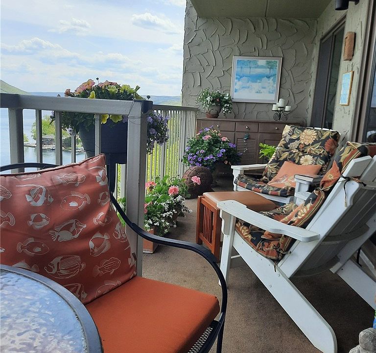 1st image of 74 Cliffside Dr