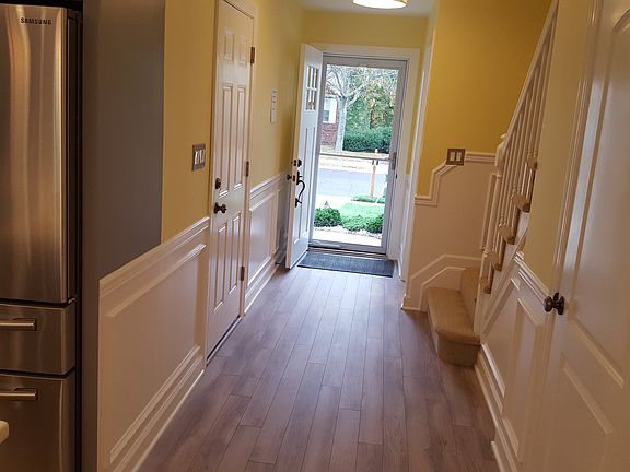 Foyer out to Front Yard