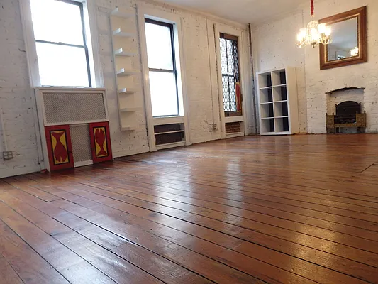 Rented by John O'Kelly Real Estate | media 6