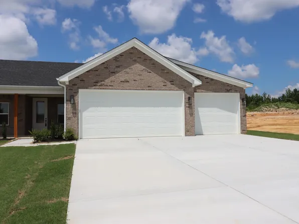 220 Kelton St, East End, AR 72065