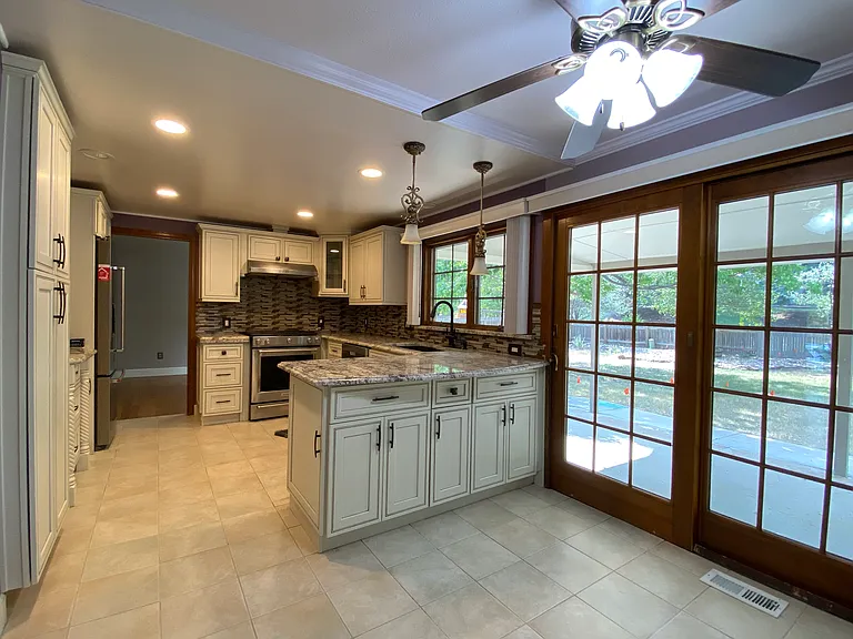 10664 E Dorado Ave — Photo 3