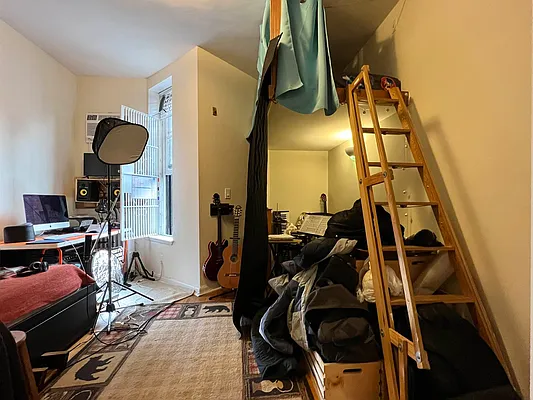 Rented by Compass | media 5