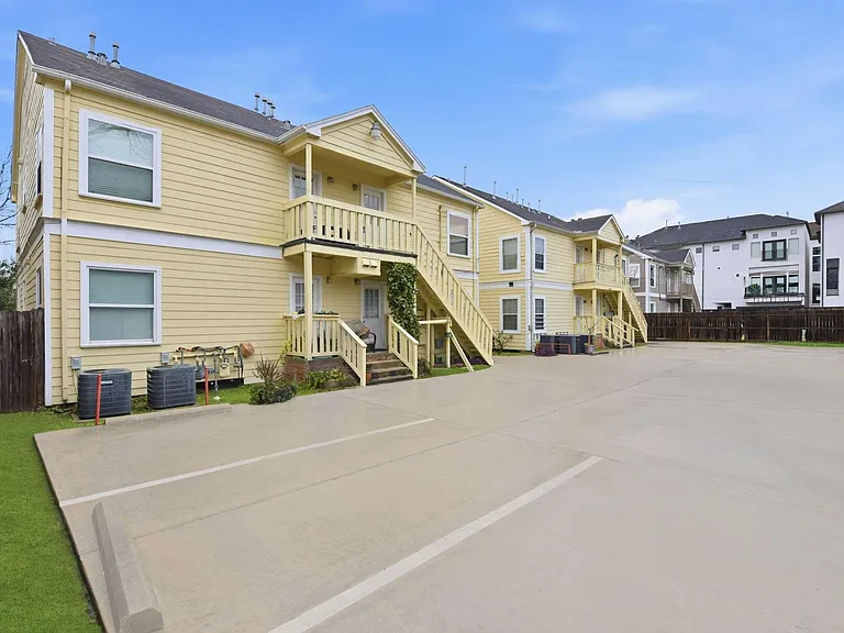 2513 Shakespeare St #3 — Photo 26