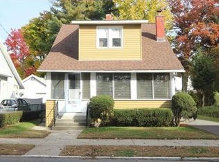 47 Preston St, Springfield, MA 01109
