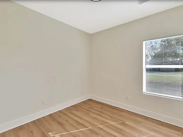 16824 W Kashmir St — Photo 5