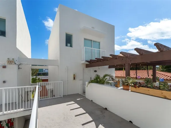 630 85th St #205, Miami Beach, FL 33141