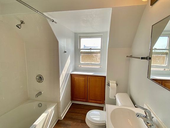 3rd image of 506 W Cross St APT 4