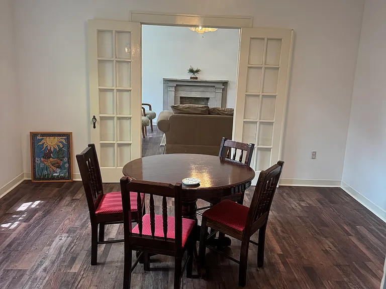 2219 Hill St — Photo 11