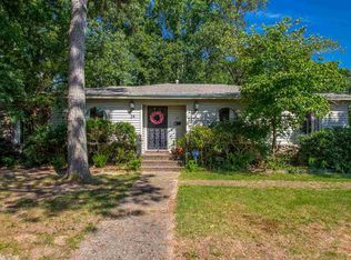 24 Bradford Dr, Little Rock, AR 72227