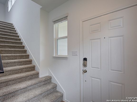 4th image of 2512 Ayers Dr