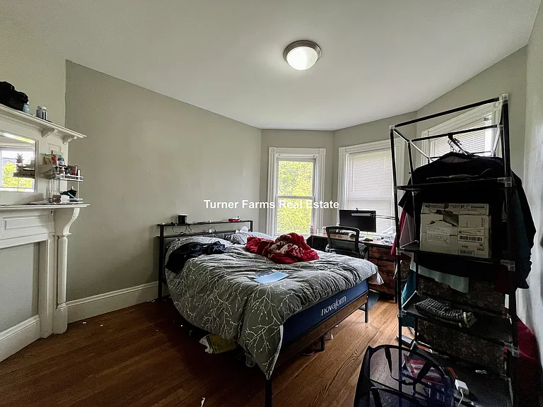 23 Evergreen St #2L — Photo 10