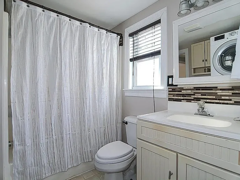 134 Lake Dr — Photo 7