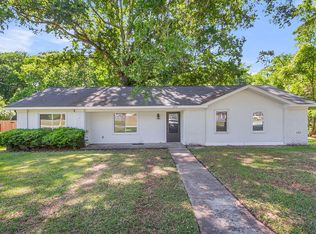202 Sprucewood Dr, Summerville, SC 29485