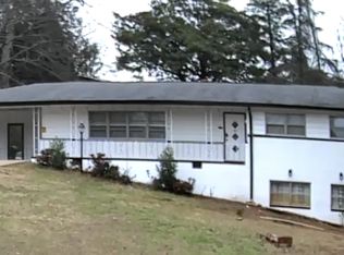 5618 Sequoia Dr, Forest Park, GA 30297