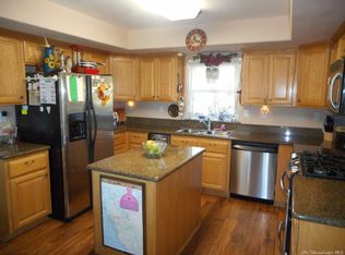 25441 Jacaranda Dr, Tehachapi, CA 93561