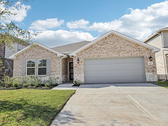 The Henderson floorplan in Stewart s Ranch of Conroe, TX.
