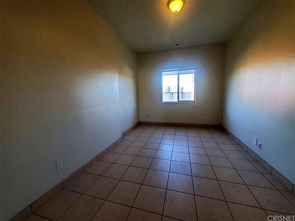 3rd image of 316 S New Hampshire Ave APT 302