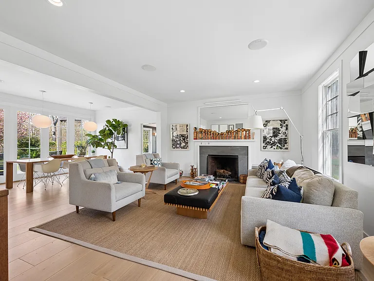 16 Fairway Dr — Photo 10