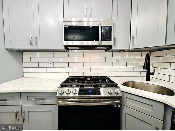 5th image of 2724 S Fairhill St