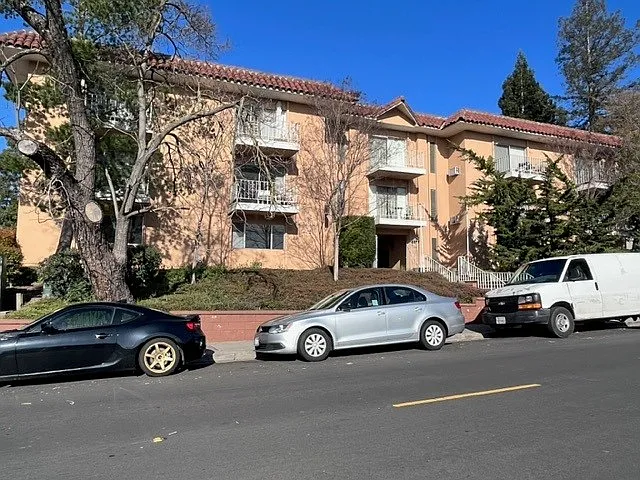 Spanish Castle Apartments