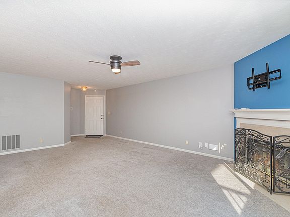 5th image of 2103 Clareglen Ct Unit 202