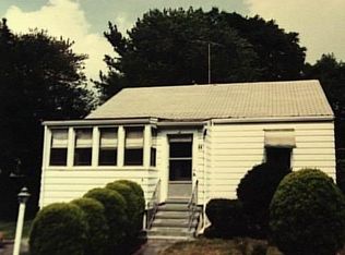 11 McLean Ave, Stamford, CT 06905